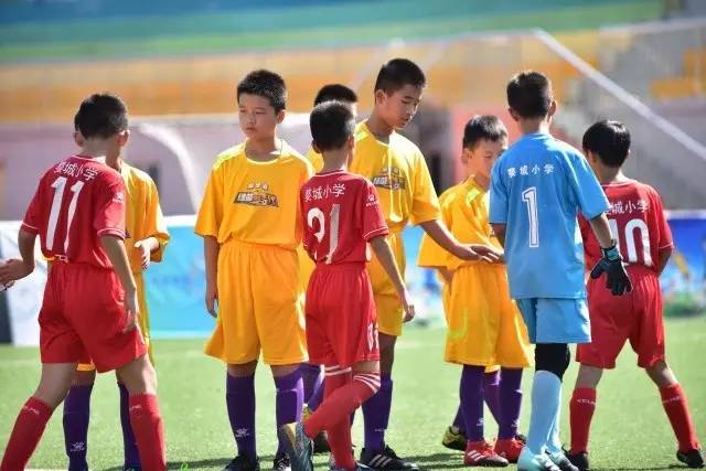 60+三双第三人！琼斯升至CBA历史得分榜第5名